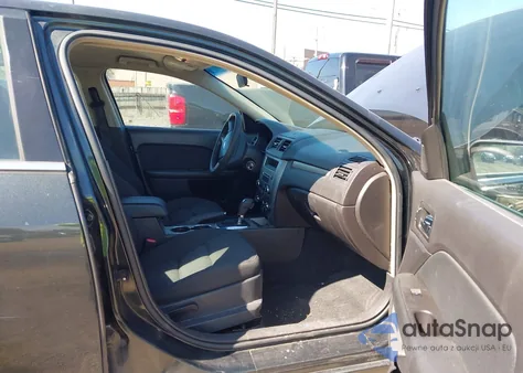 2010 Ford Fusion Se z USA, uszkodzony, nr VIN 3FAHP0HA2AR406249